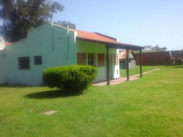 HERMOSA Y AMPLIA CASA QUINTA EN VENTA, 98 1100 -NECOCHEA-