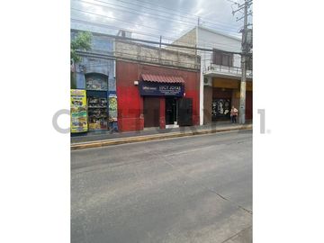 VENTA AMPLIO TERRENO CON GALPON Y  LOCALES  COMERCIALES PLAZA PUENTE ALTO