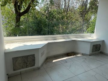 Roma  Venta Joya de departamento con terraza  frente a la fuente de Cibeles