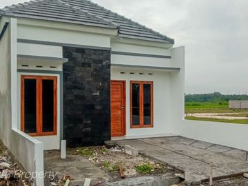 RUMAH TERLARIS DALAM PERUMAHAN DI PAJANGAN