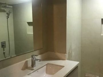 Spacious 3BR Condo in Pacific Plaza Ayala for Sale