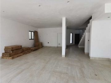 Casa Nueva en Venta en Cumbres Élite Premier, Equipada en García