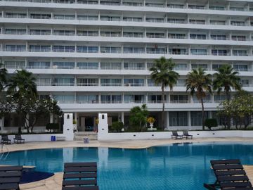 Fully FurnisshedCondo Studio Unit with Ocean View In Hua Hin
