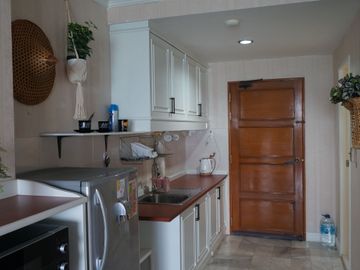 Fully FurnisshedCondo Studio Unit with Ocean View In Hua Hin