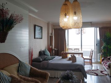 Fully FurnisshedCondo Studio Unit with Ocean View In Hua Hin