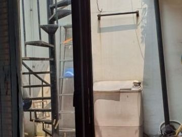 Rumah asri dan nyaman jelupang serpong utara lokasi strategis di taman