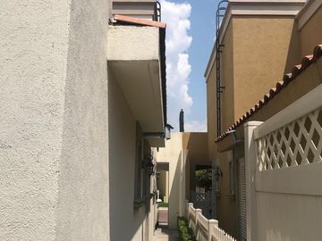 CASA EN VENTA - METEPEC