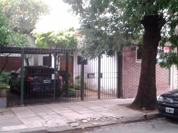 Casa 4 ambientes sobre lote propio