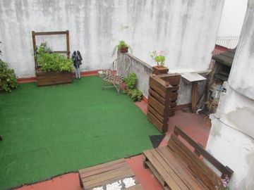 Casa 4 ambientes sobre lote propio
