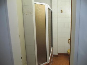 Casa 4 ambientes sobre lote propio