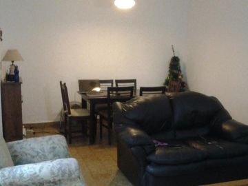 Casa 4 ambientes sobre lote propio