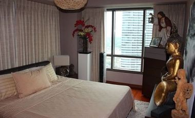 Condominium 3 Bedrooms: 3BR Condo For Sale in Joya Lofts and Tower Rockwell Makati City