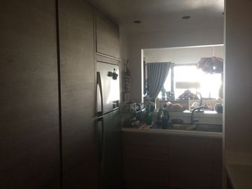 Condominium 3 Bedrooms: 3BR Condo For Sale in Joya Lofts and Tower Rockwell Makati City