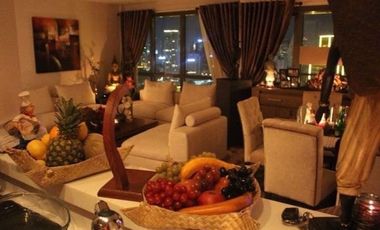 Condominium 3 Bedrooms: 3BR Condo For Sale in Joya Lofts and Tower Rockwell Makati City