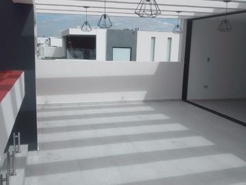 LOMAS NGELOPOLIS III CASA NUEVA