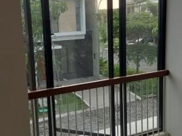 Rumah Dijual Citraland North West Lake Surabaya Barat SN
