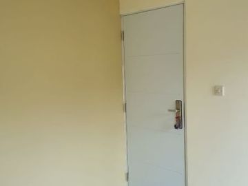 Rumah 2 lantai siap huni dalam komplek bukit cinere indah