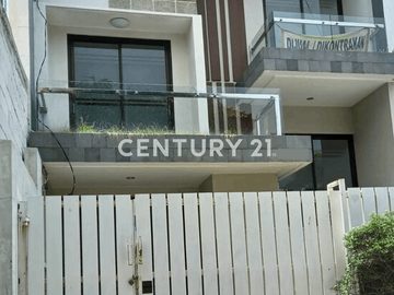Rumah Bagus Di Jl Dewi Shinta BCS Jakarta Utara