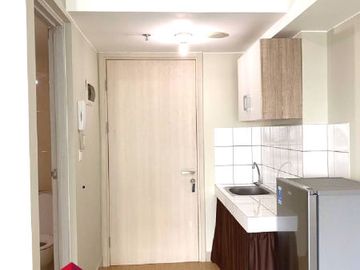 Di Sewa Apartemen Full Furnish Siap Huni