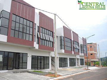 DIJUAL TOWNHOUSE 2 LANTAI DI TEMBESI