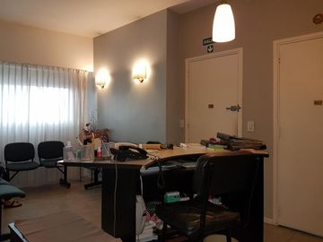 BOTANICO - Armenia 2300 - Duplex 2 Pisos Consultorios/vivienda con FONDO DE COMERCIO INCLUIDO