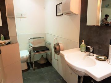BOTANICO - Armenia 2300 - Duplex 2 Pisos Consultorios/vivienda con FONDO DE COMERCIO INCLUIDO