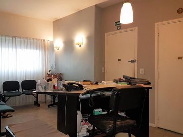 BOTANICO - Armenia 2300 - Duplex 2 Pisos Consultorios/vivienda con FONDO DE COMERCIO INCLUIDO