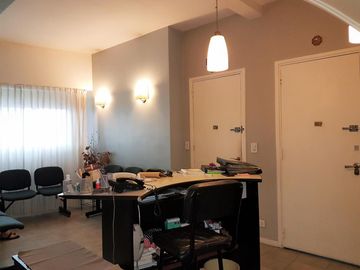 BOTANICO - Armenia 2300 - Duplex 2 Pisos Consultorios/vivienda con FONDO DE COMERCIO INCLUIDO