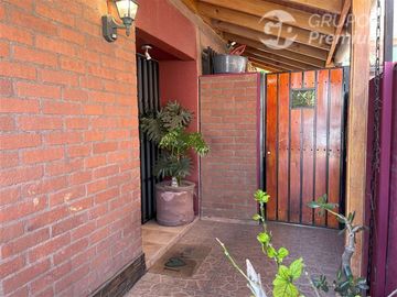 OPORTUNIDAD!!! ARRIENDO CASA 3 dorm. 3 baños en Maipú.