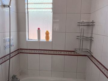 OPORTUNIDAD!!! ARRIENDO CASA 3 dorm. 3 baños en Maipú.