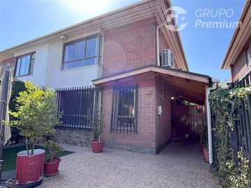 OPORTUNIDAD!!! ARRIENDO CASA 3 dorm. 3 baños en Maipú.