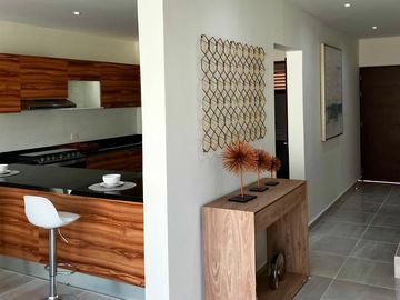 Casa en Venta de 3 Recamaras en Privada en Avenida Huayacan, Quintana Roo
