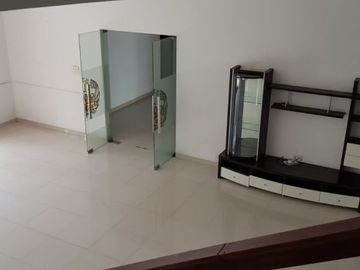 Dijual Kantor Tepi jalan Raya Jogja Kota