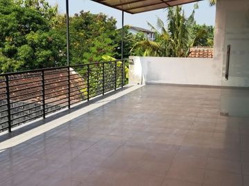 Dijual Kantor Tepi jalan Raya Jogja Kota