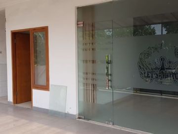 Dijual Kantor Tepi jalan Raya Jogja Kota