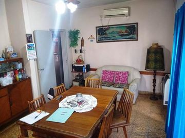 CASA AMERICANA DE 4 AMBIENTES EN MORÓN
