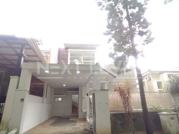 Rumah Terawat Di Villa Puncak Tidar, Ada Kolam Renang. Selangkah Ke Elpico Mall