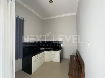 Rumah Terawat Di Villa Puncak Tidar, Ada Kolam Renang. Selangkah Ke Elpico Mall