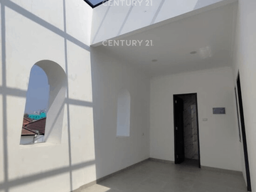 Dijual Rumah  Cantik Di Pondok Bambu Jakarta Timur