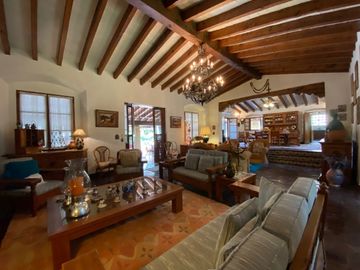 VENTA DE RESIDENCIA DE UN NIVEL