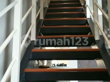 Apartement Unit Loft Lantai Tinggi Fully Furnished The H Residence Cawang, Jakarta Timur Dijual
