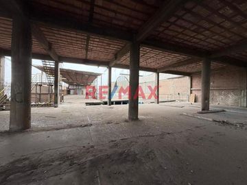 Se vende local industrial como terreno ubicado en el corazón del Parque Industrial El Naranjal – Los Olivos, una de las zonas industriales más consoli