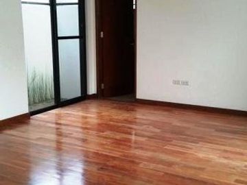 Modern with Pool 2 Storey House and Lot for Rent in Friendsh