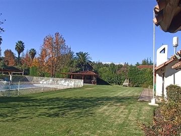Casa en venta de 4 dorm. en Huechuraba