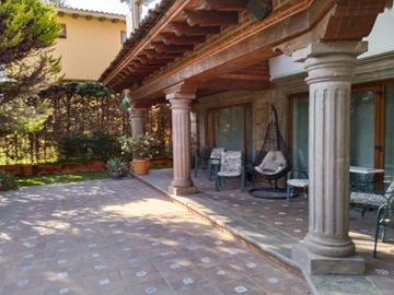 Casa en venta en Club de Golf Los Encinos