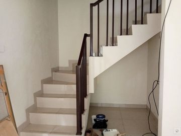 Disewakan Rumah Unfurnished 2lt Summer Bliss Lippo Cikarang Selatan