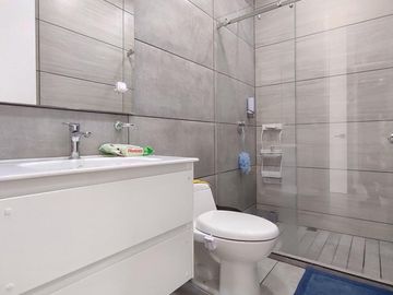 casa en venta en via bocono. Cod V28552