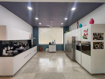 casa en venta en via bocono. Cod V28552
