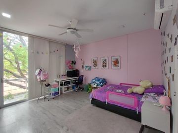 casa en venta en via bocono. Cod V28552