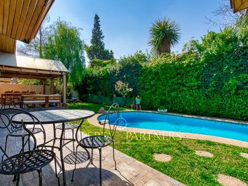 Linda casa en venta, La Reina.